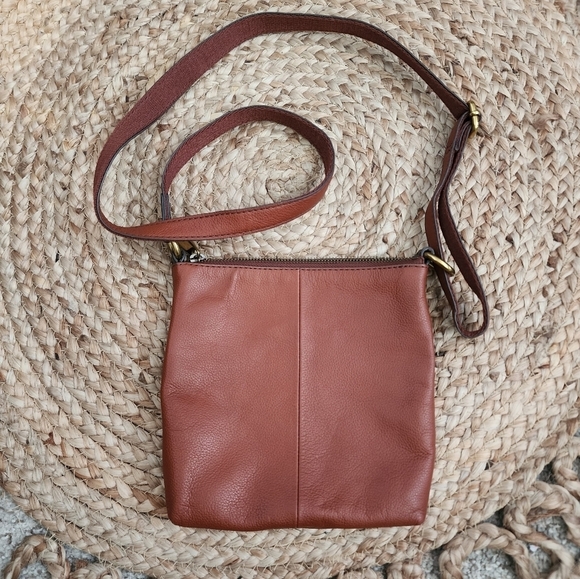 Fossil Voyager Pebble Cow Hide Leather Small Square Crossbody Brown - Picture 2 of 13